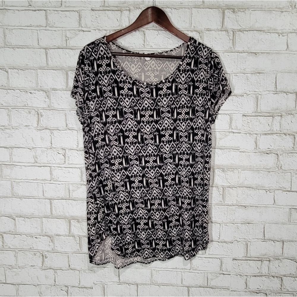 Honey &‎ Lace short sleeve tee